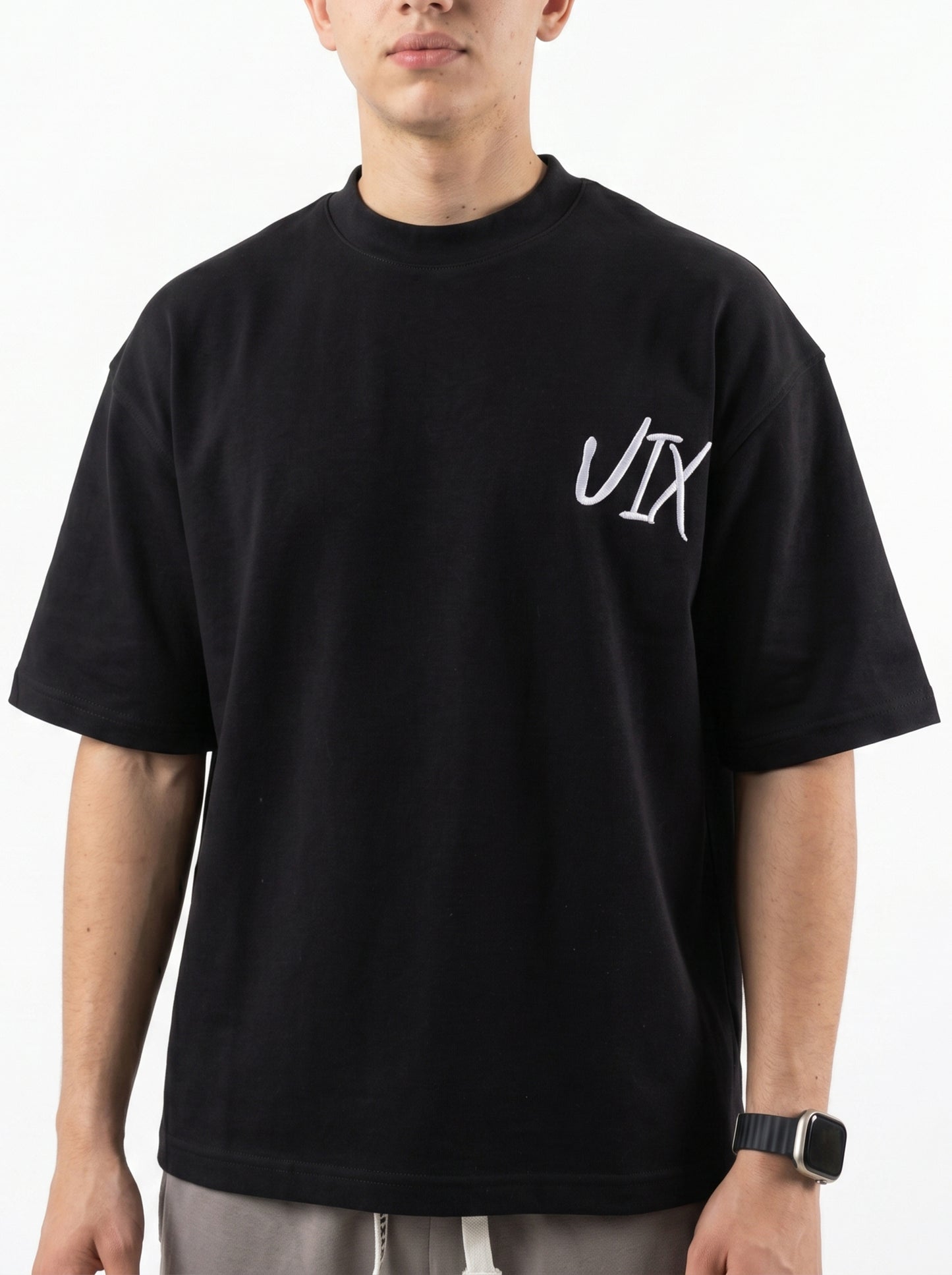 T-shirt (left)